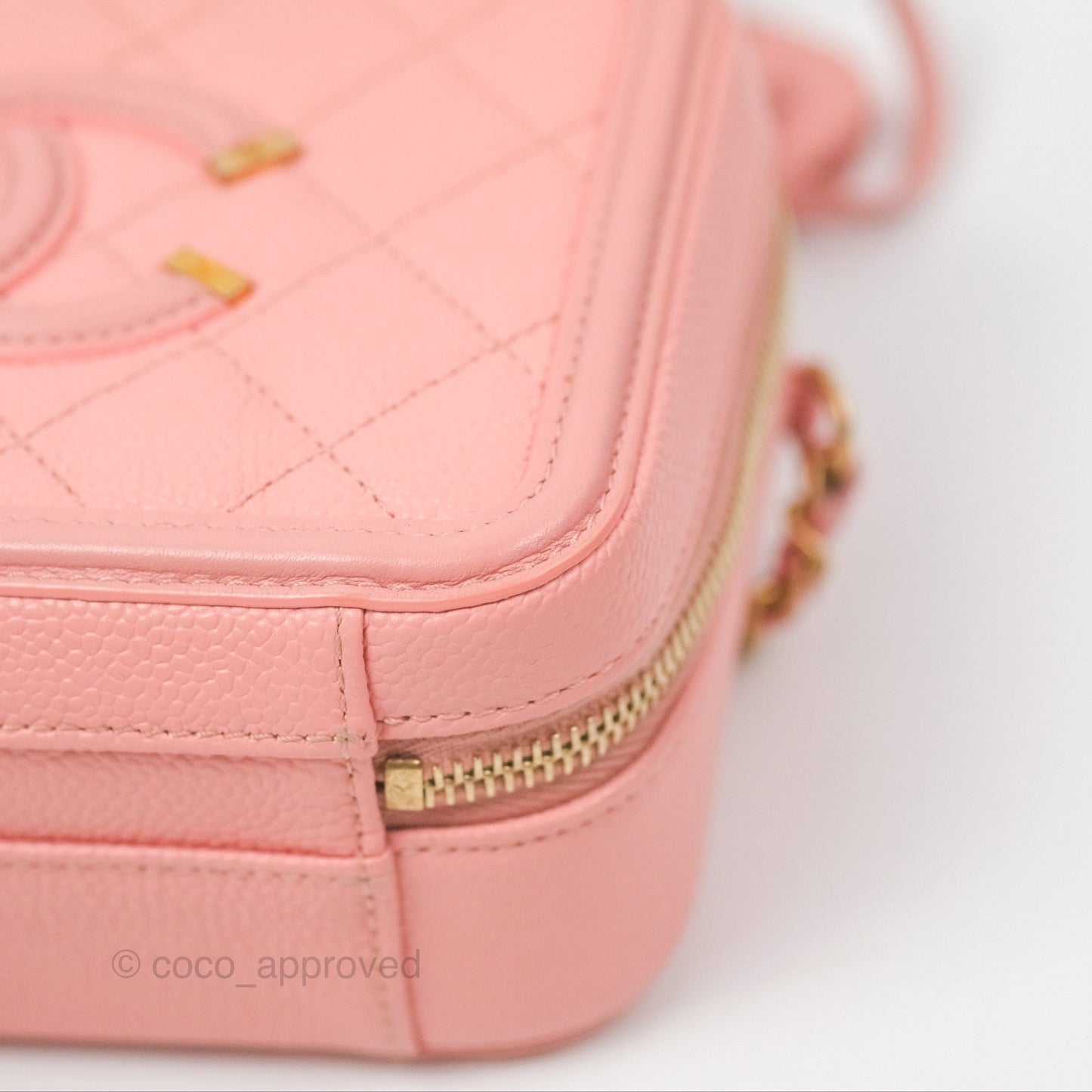 Chanel Quilted Small CC Filigree Vanity Case Dusty Pink Caviar Gold Hardware