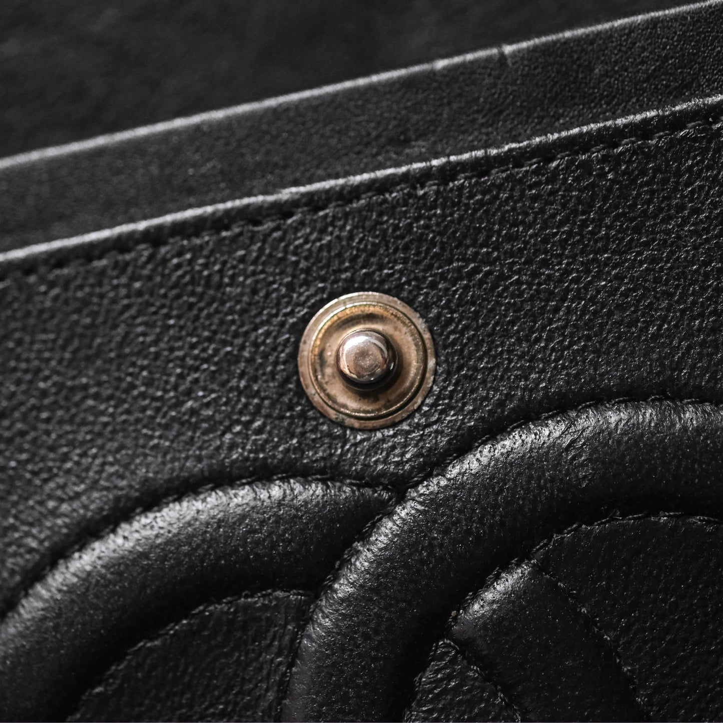 Chanel Classic Quilted M/L Medium Double Flap So Black Calfskin