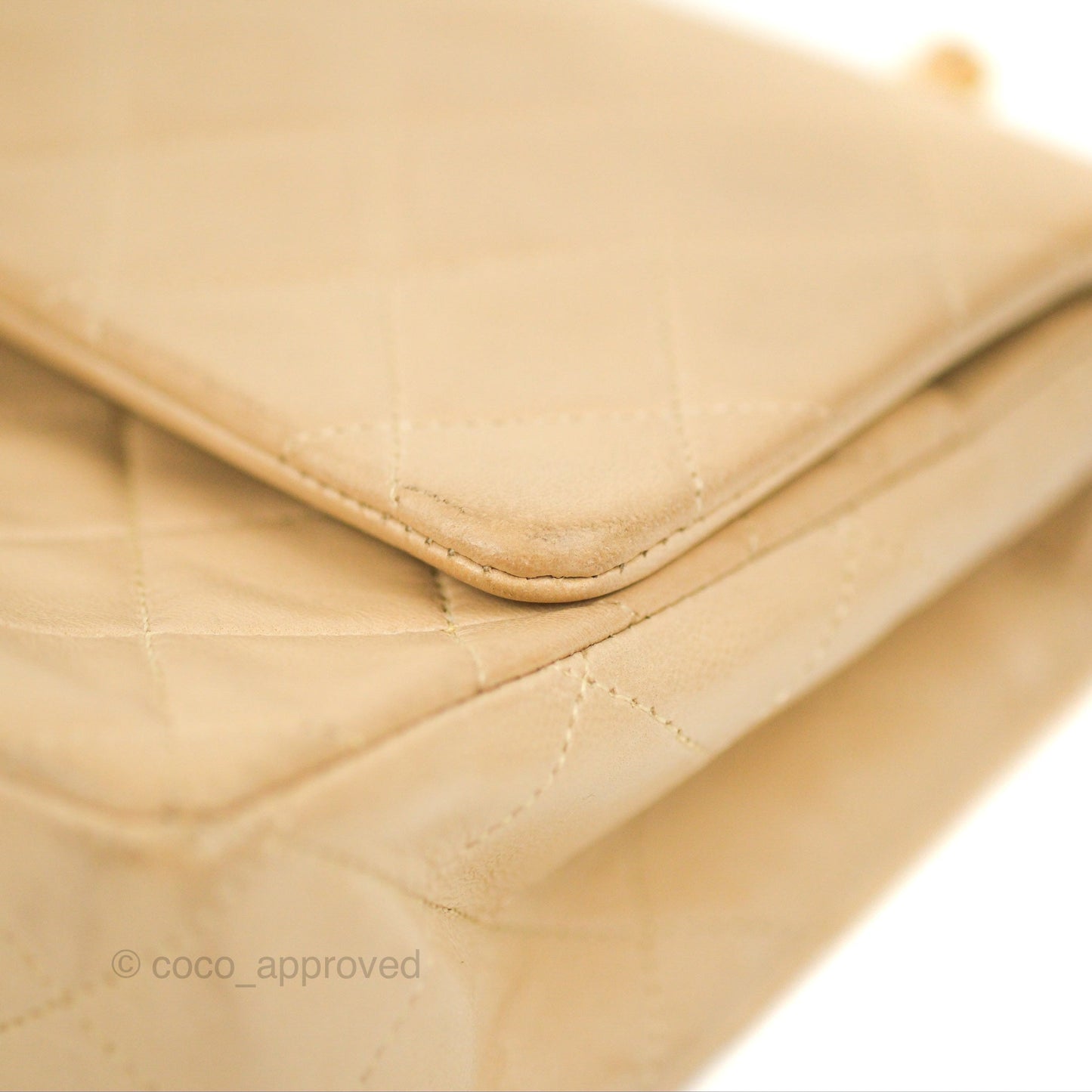 Chanel Vintage Medium Classic Flap Beige Lambskin 24K Gold Hardware