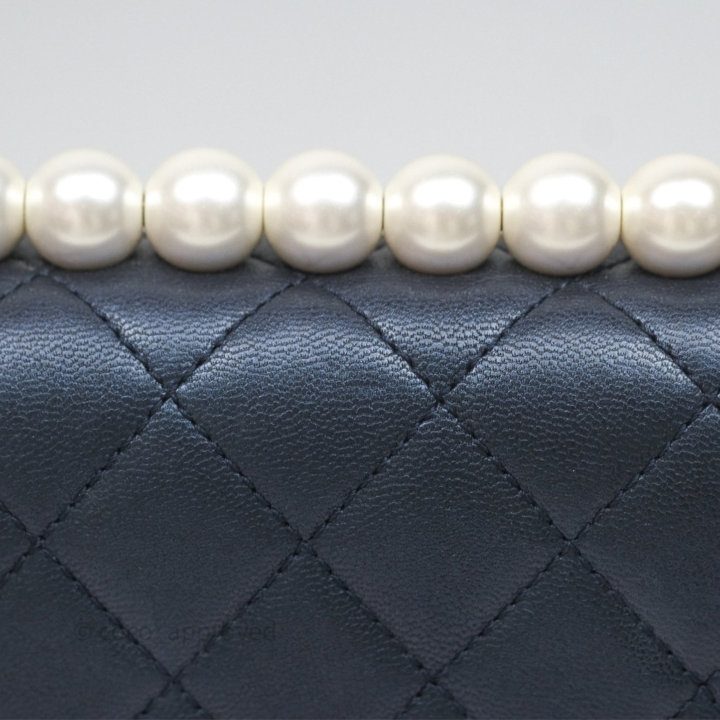 Chanel Quilted Chic Pearls Flap Iridescent Navy Goatskin Aged Gold Hardware