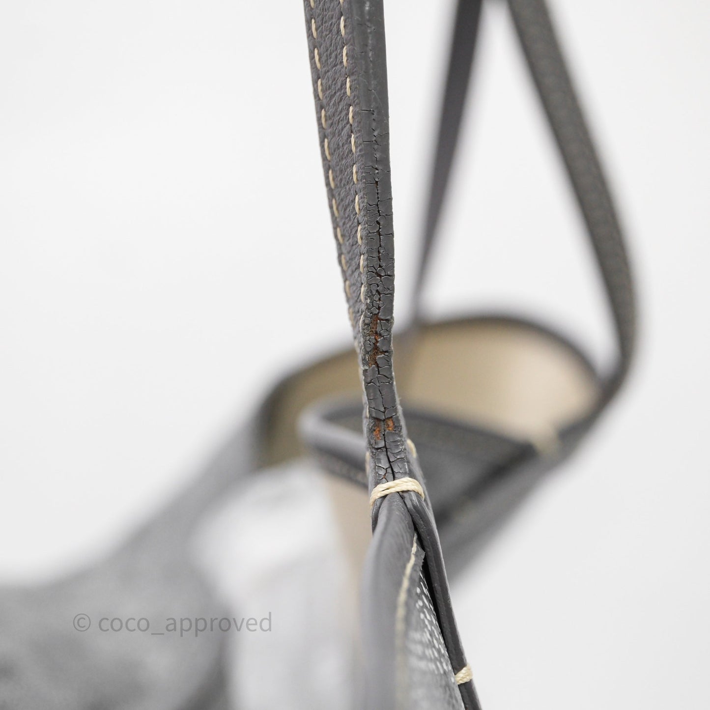 Goyard St Louis Tote PM ⁣⁣⁣⁣⁣⁣⁣⁣⁣⁣⁣⁣⁣⁣⁣⁣⁣⁣⁣⁣Grey