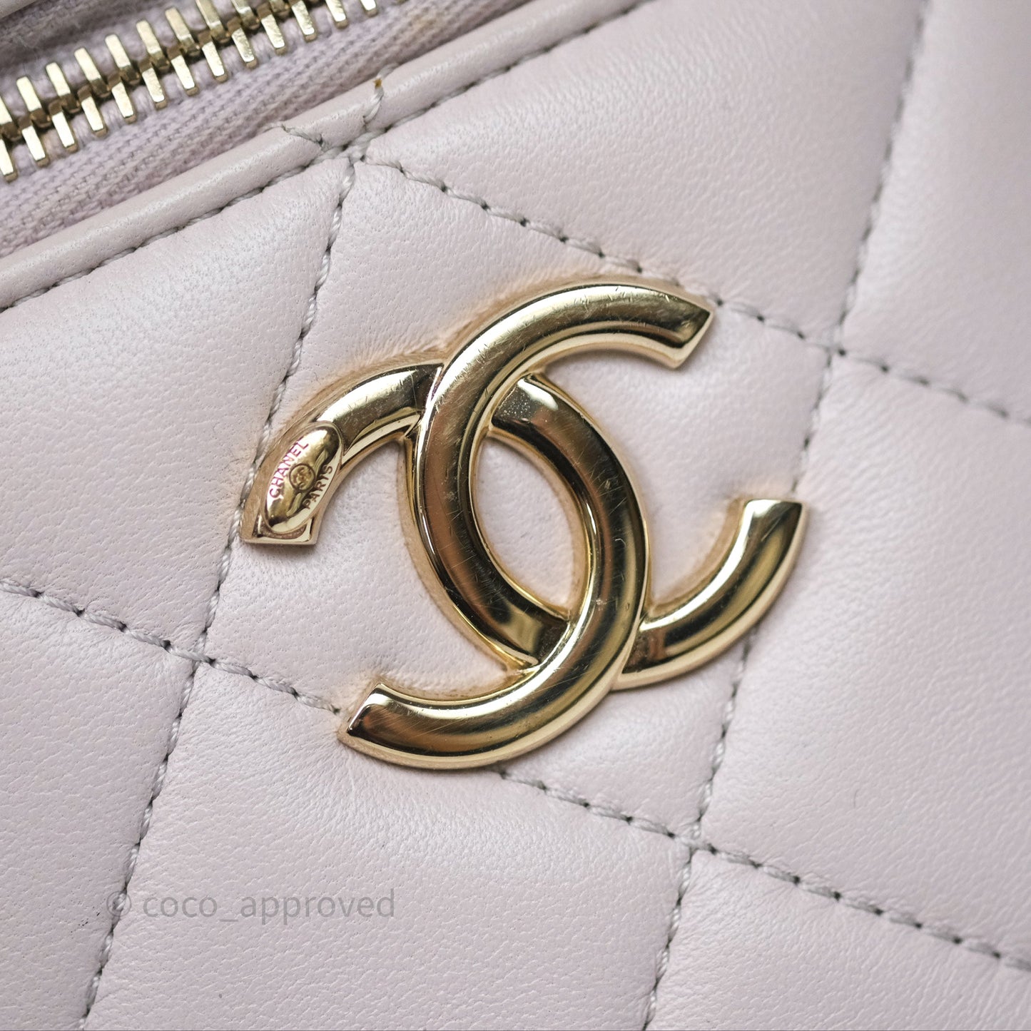 Chanel Trendy CC Vanity Case Lilac Lambskin Gold Hardware