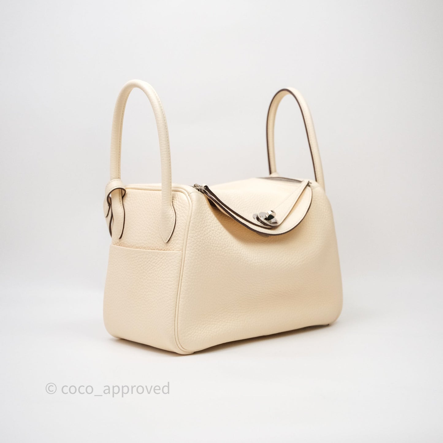 Hermès Lindy 26 Nata I2 Taurillon Clemence Palladium Hardware