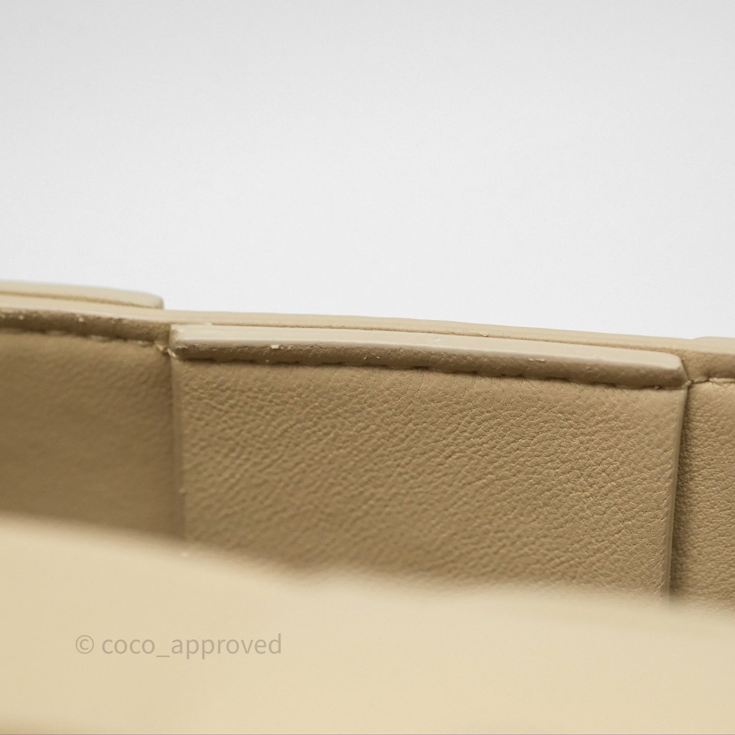 Bottega Veneta Cassette Shoulder Bag Intrecciato Beige Brushed Calfskin