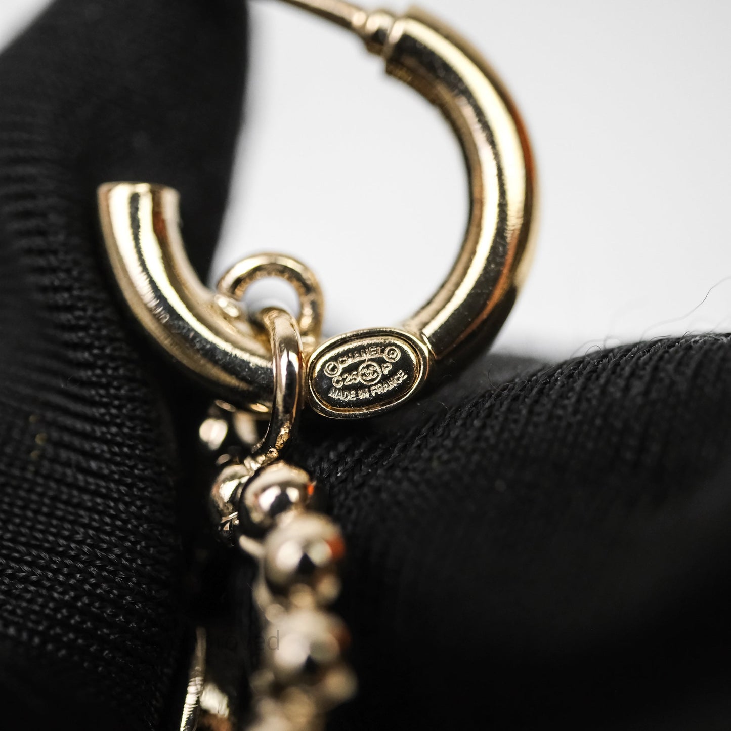 Chanel Crystals Round Heart Drop Earrings Gold Tone 25P