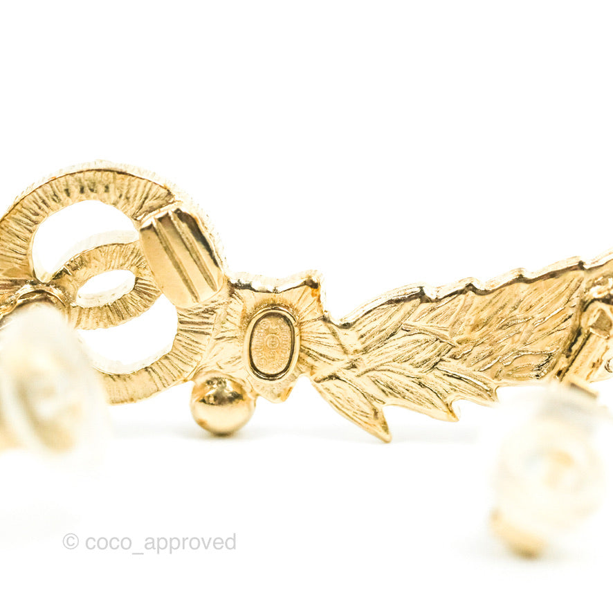 Chanel Resin Crystal Pearl Feather Star CC Clip On Earrings Gold 19K