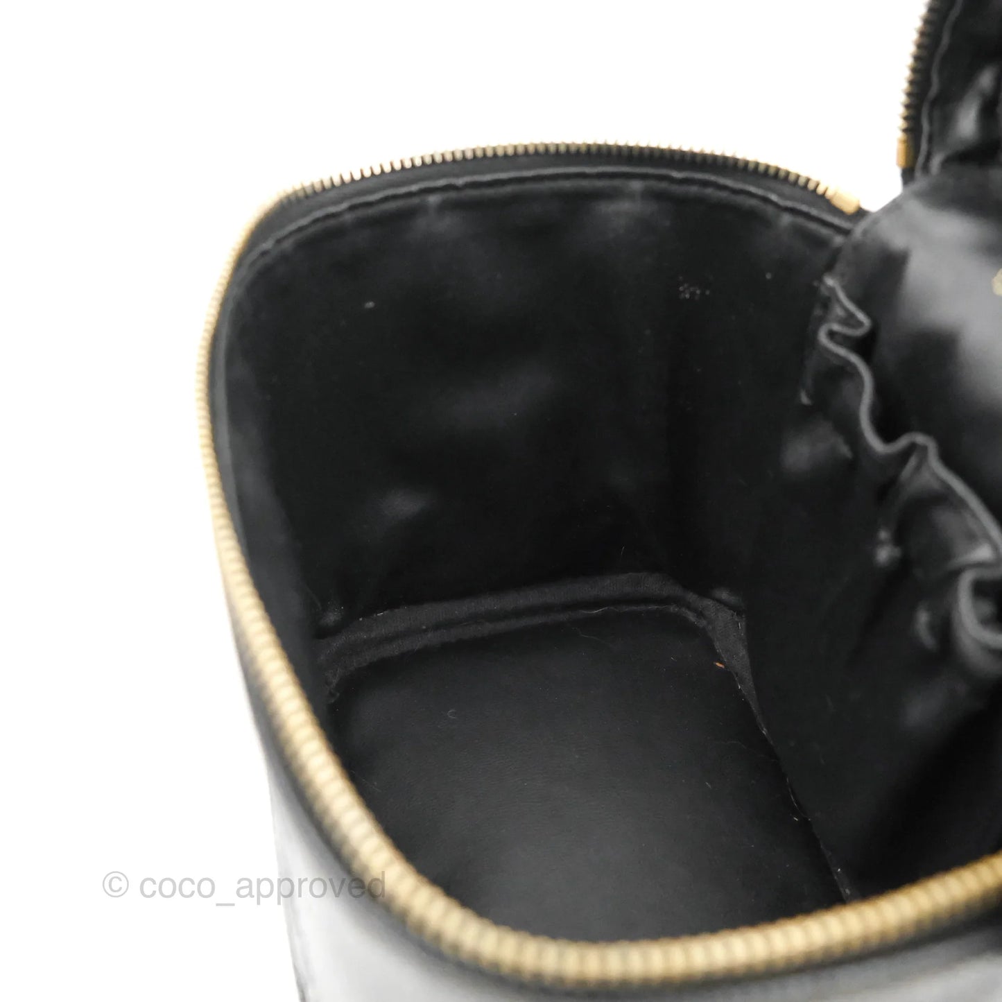 Chanel Vintage Vanity Case Black Caviar Gold Hardware