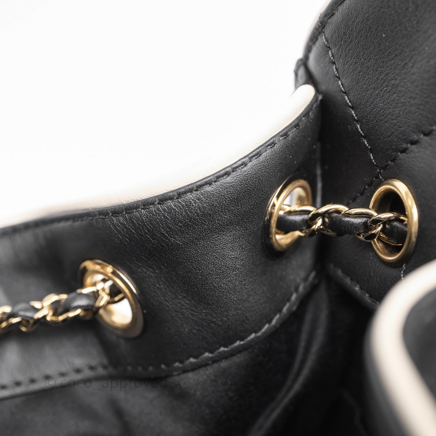 Chanel 25 Mini Bag Black/ White Calfskin Gold Hardware