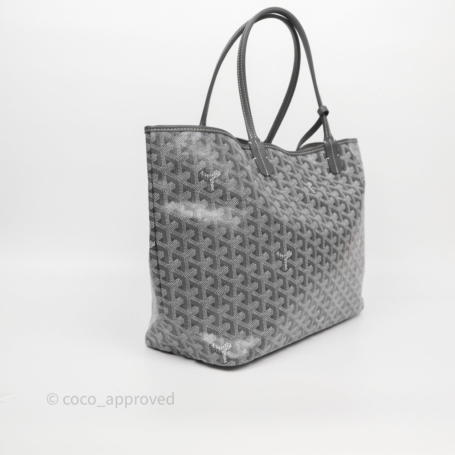 Goyard St Louis Tote PM ⁣⁣⁣⁣⁣⁣⁣⁣⁣⁣⁣⁣⁣⁣⁣⁣⁣⁣⁣⁣Grey