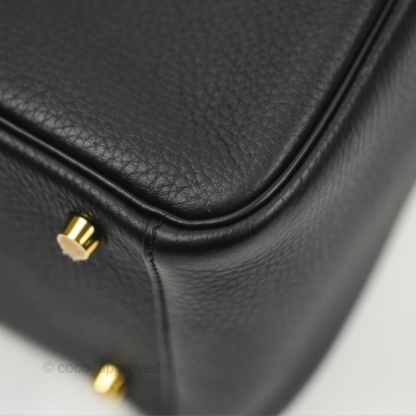 Hermès Lindy 26 Black Clemence Gold Hardware