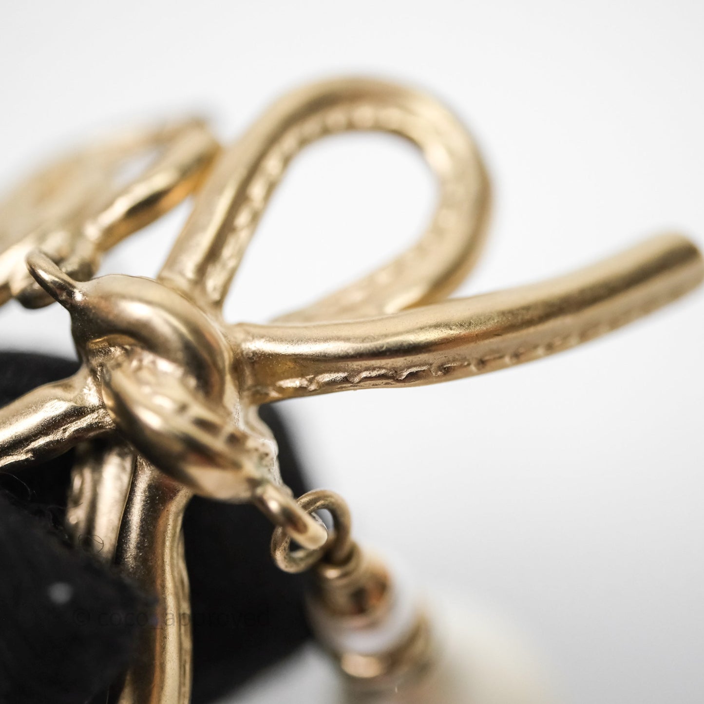Chanel CC Pearl Drop Bow Earrings Gold Tone 22S
