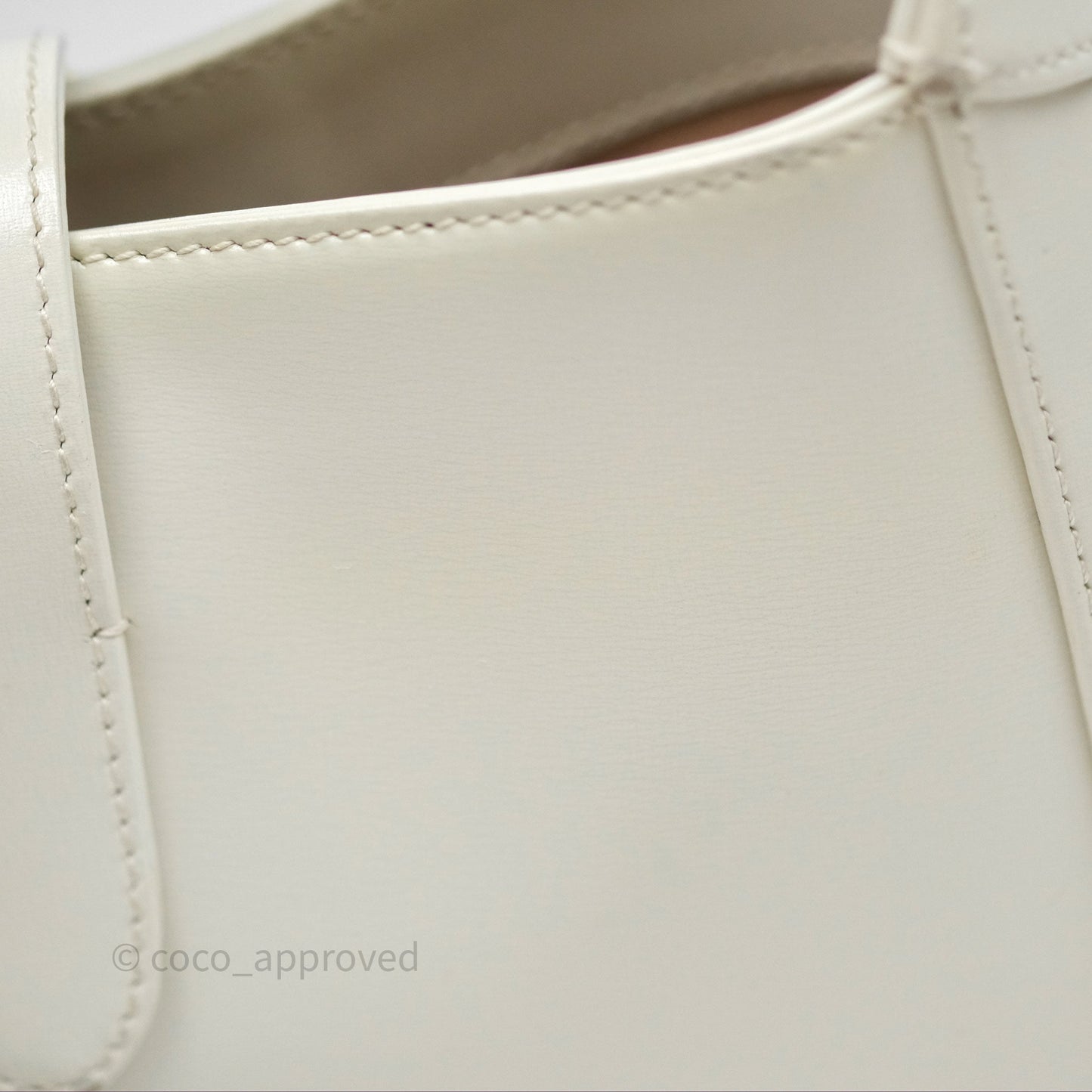 Gucci Jackie 1961 White Small Shoulder Bag Gold Hardware