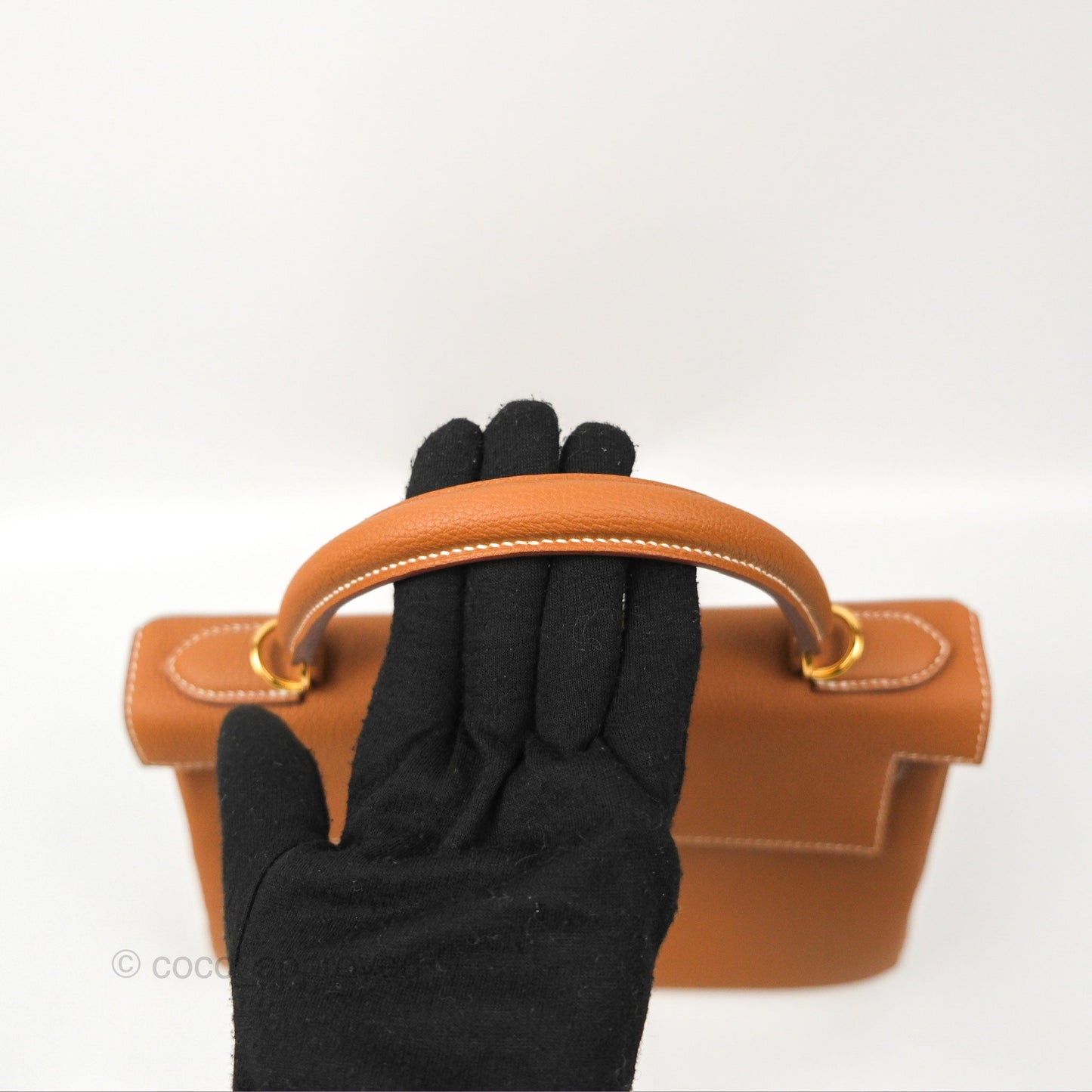 Hermès Retourne Kelly 28 Gold Togo Gold Hardware