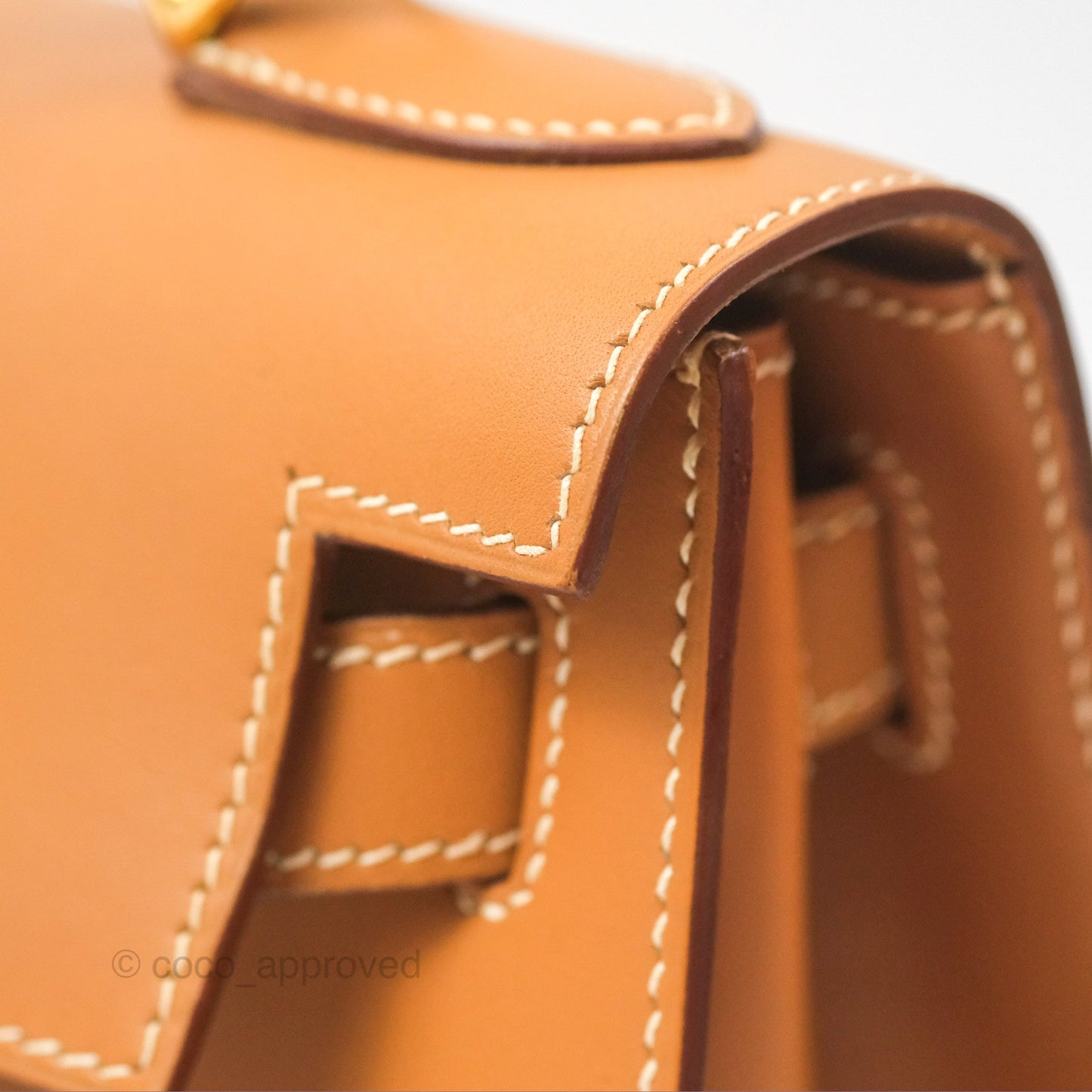 Hermès Vintage Kelly 28 Sellier Gold Calf Gold Hardware