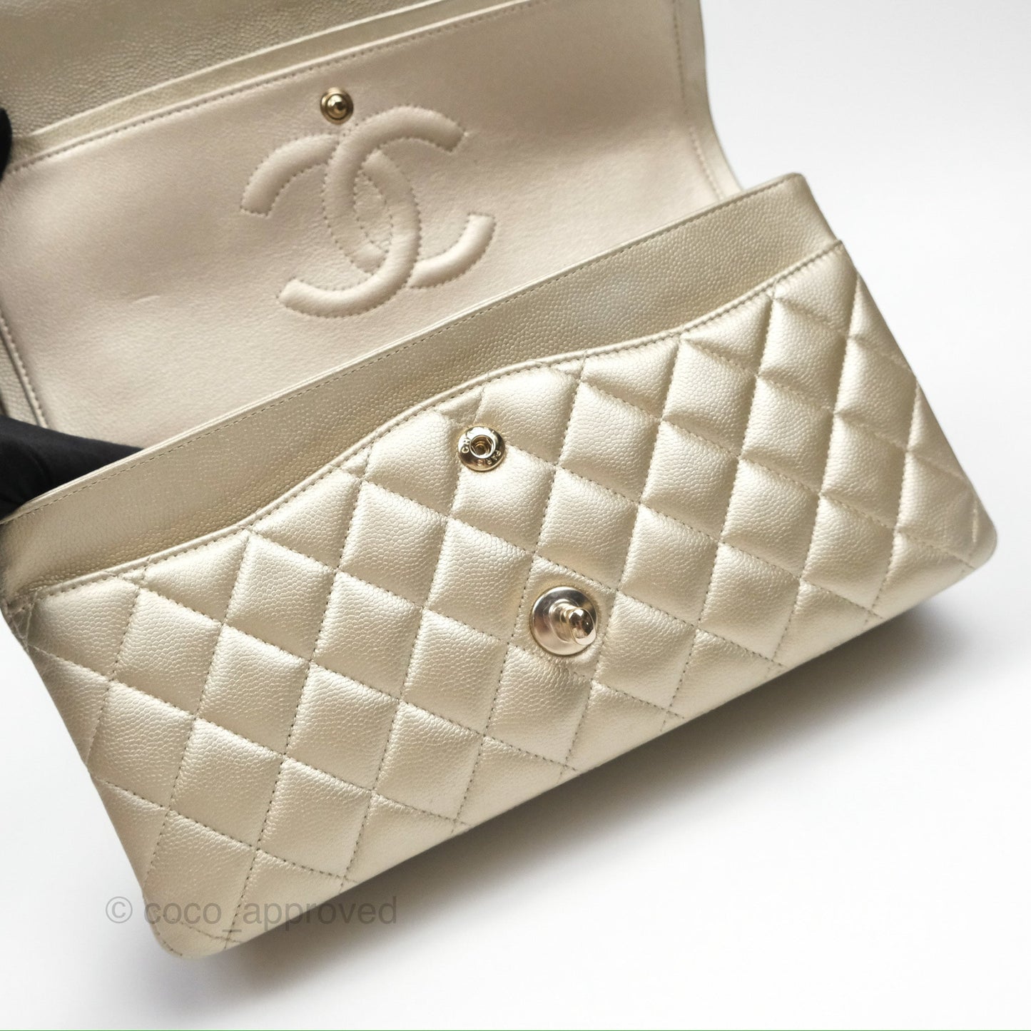 Chanel Classic M/L Medium Flap Quilted Gold Caviar Gold Gold Hardware