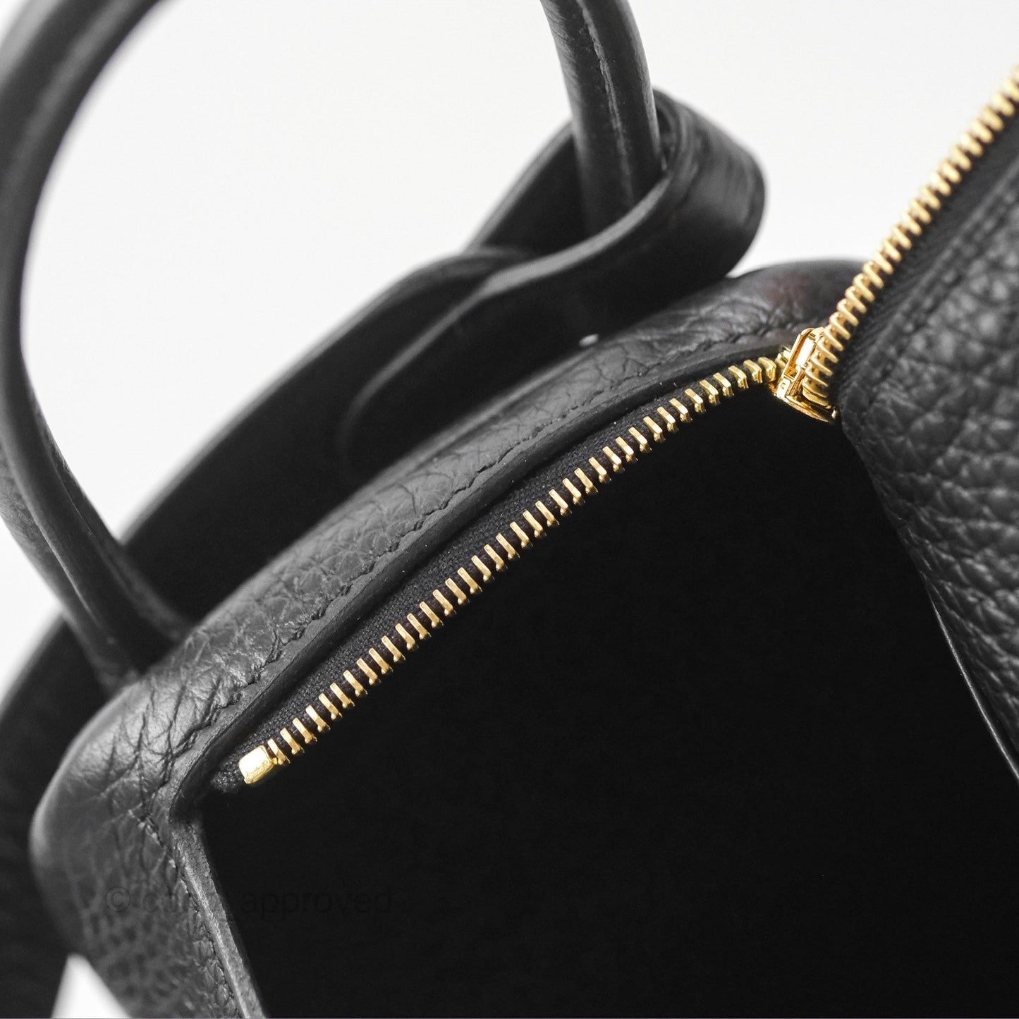 Hermès Mini Lindy 20 Black Clemence Gold Hardware