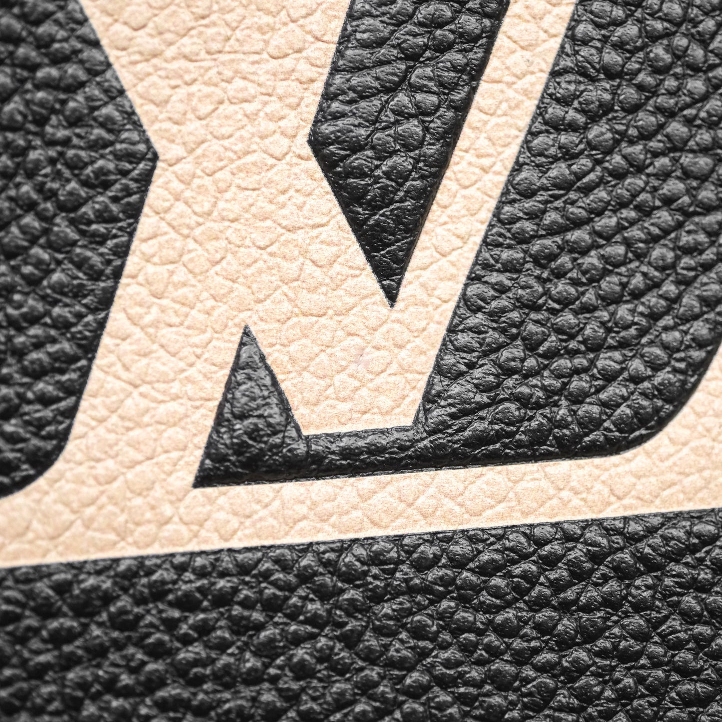 Louis Vuitton OnTheGo Tote Bicolor Monogram Empreinte Giant MM