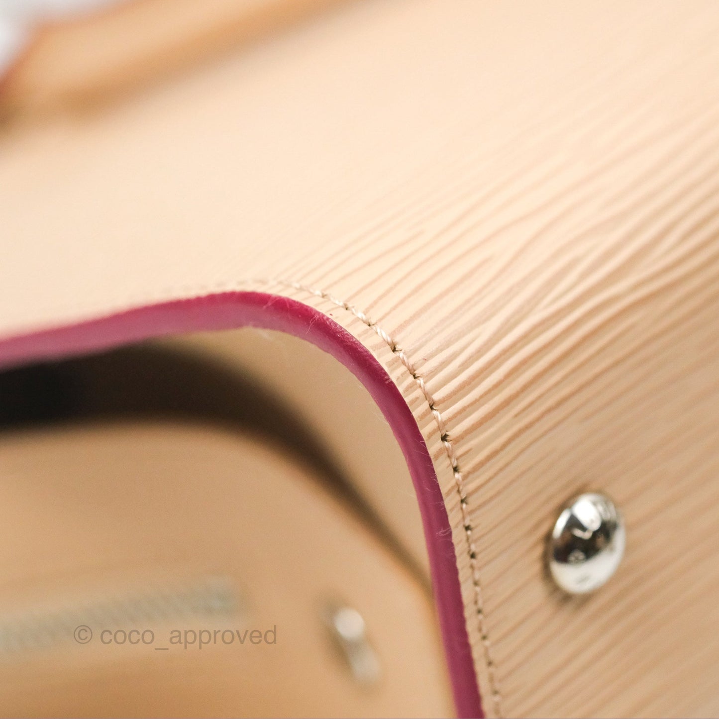 Louis Vuitton Vaneau MM Beige Epi