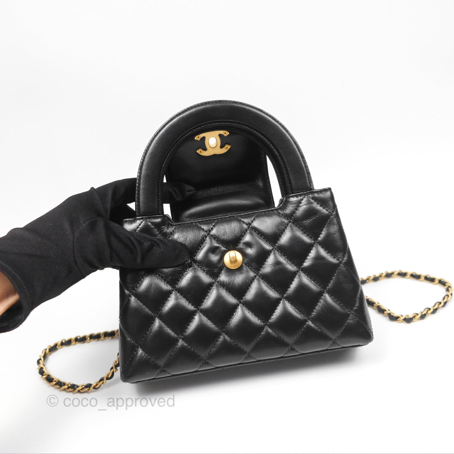 Chanel Kelly Bag Quilted Black Shiny Calfskin Aged Gold Hardware