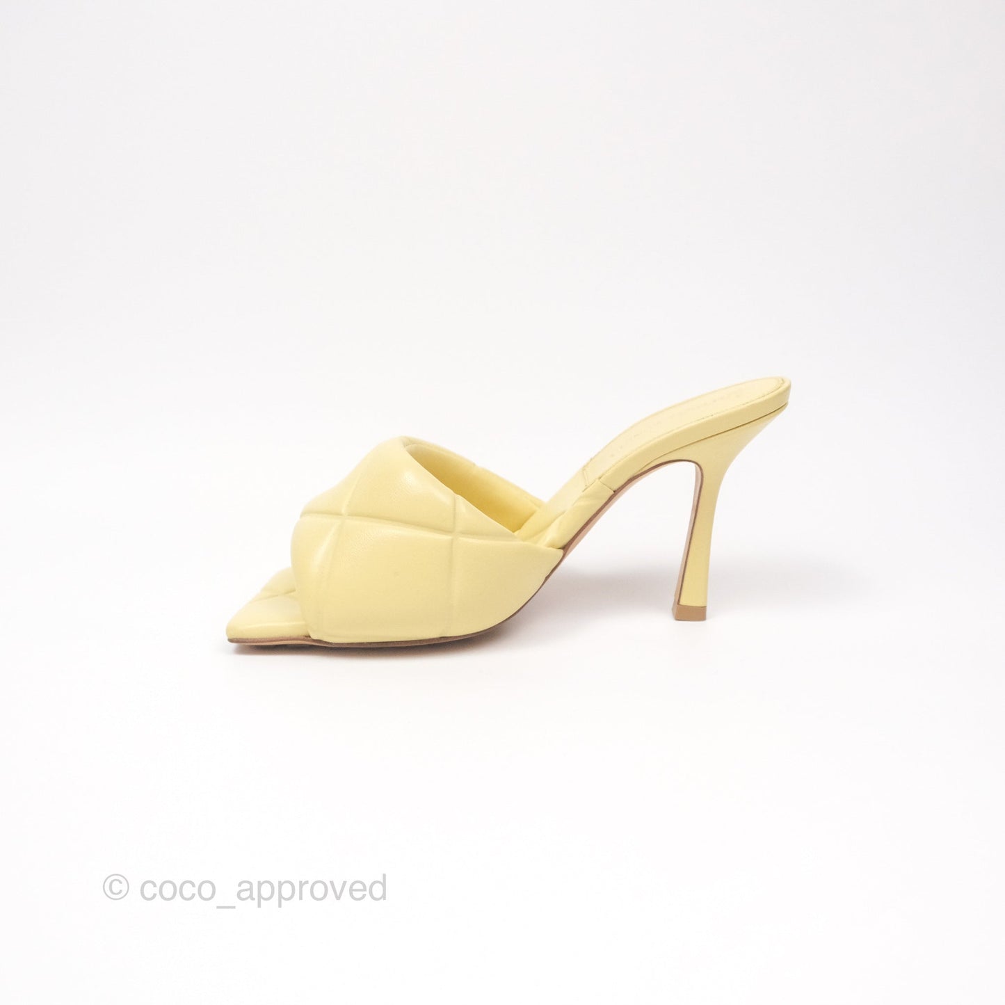Bottega Veneta Lido Sandals Intrecciato Yellow Lambskin Size 35
