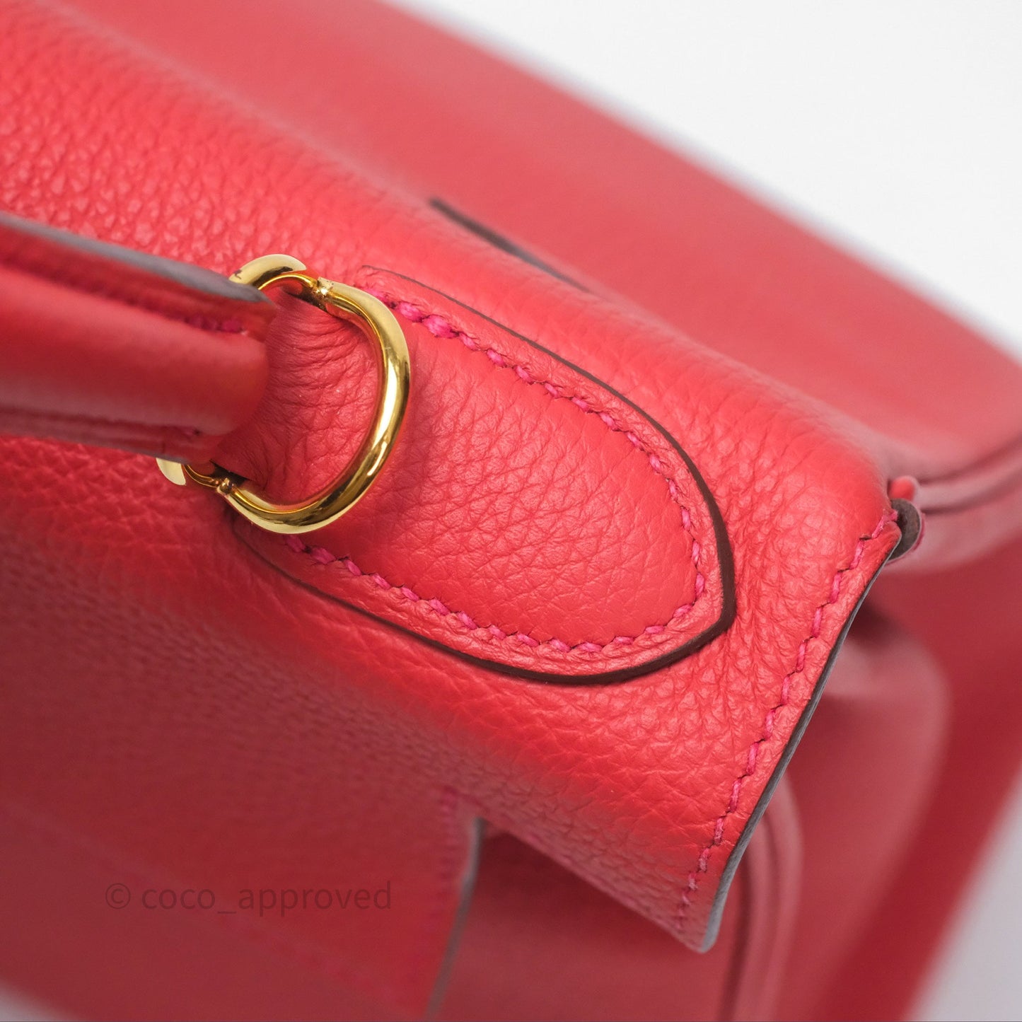 Hermès Kelly 28 Retourne Geranium D5 Togo Gold Hardware