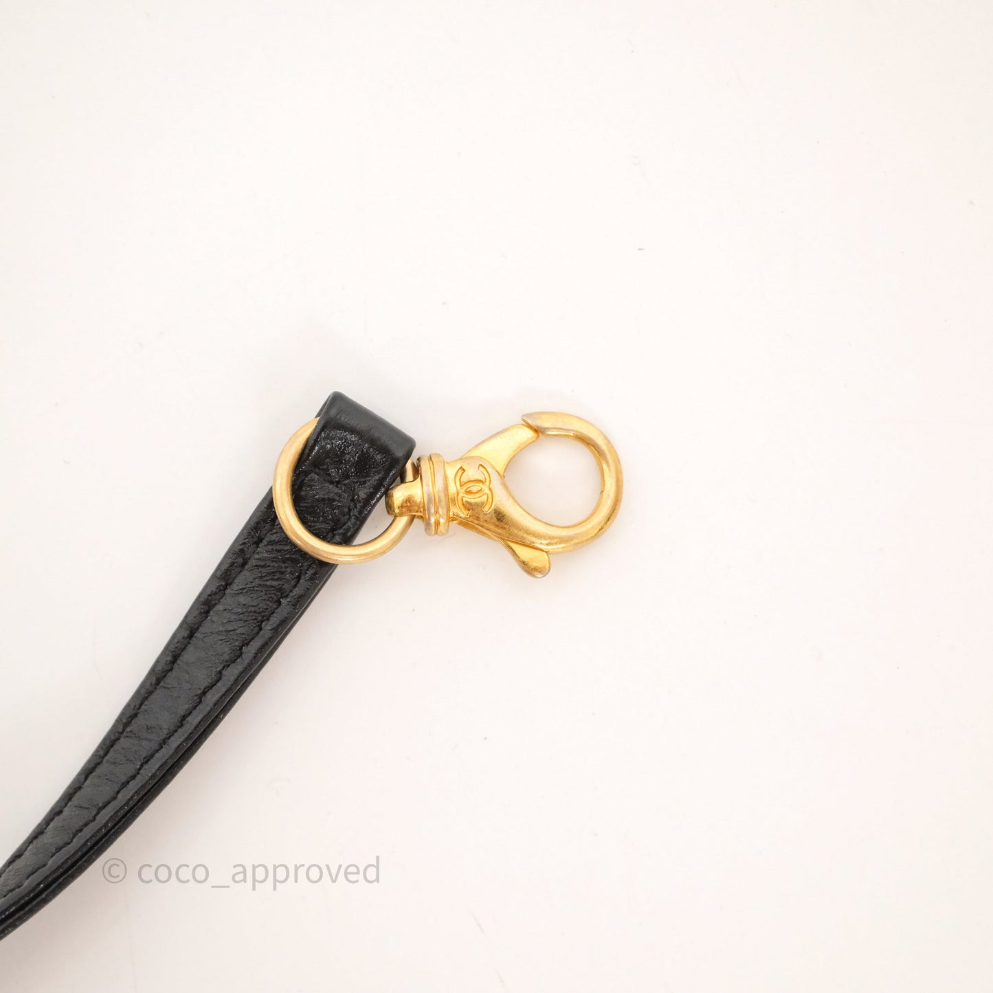 Chanel 22 Bag Medium Black Crumpled Calfskin Aged Gold Hardware