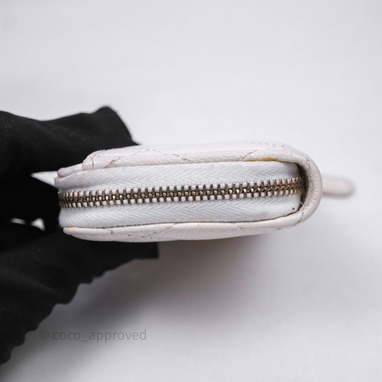 Chanel Classic Zipped Coin Purse White Caviar Gold Hardware