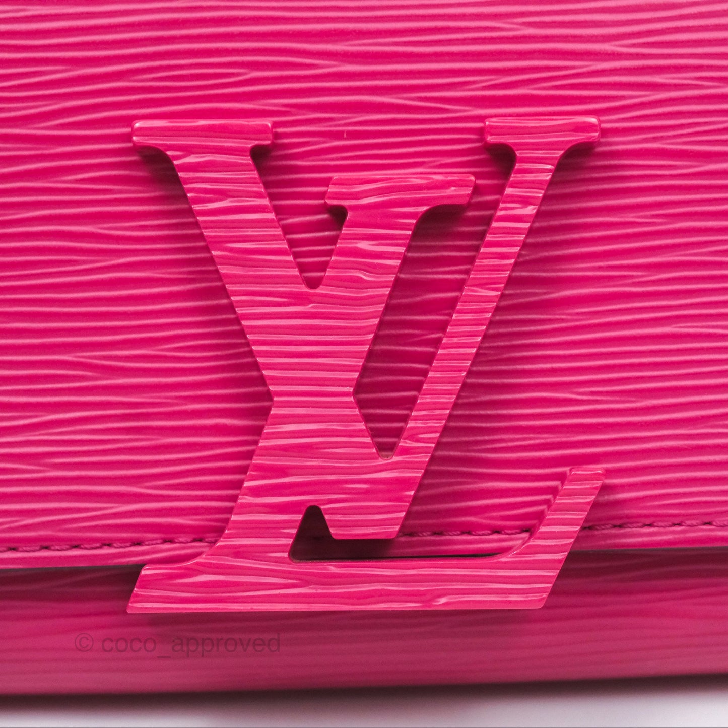 Louis Vuitton Epi Pochette Louise PM Pivoine