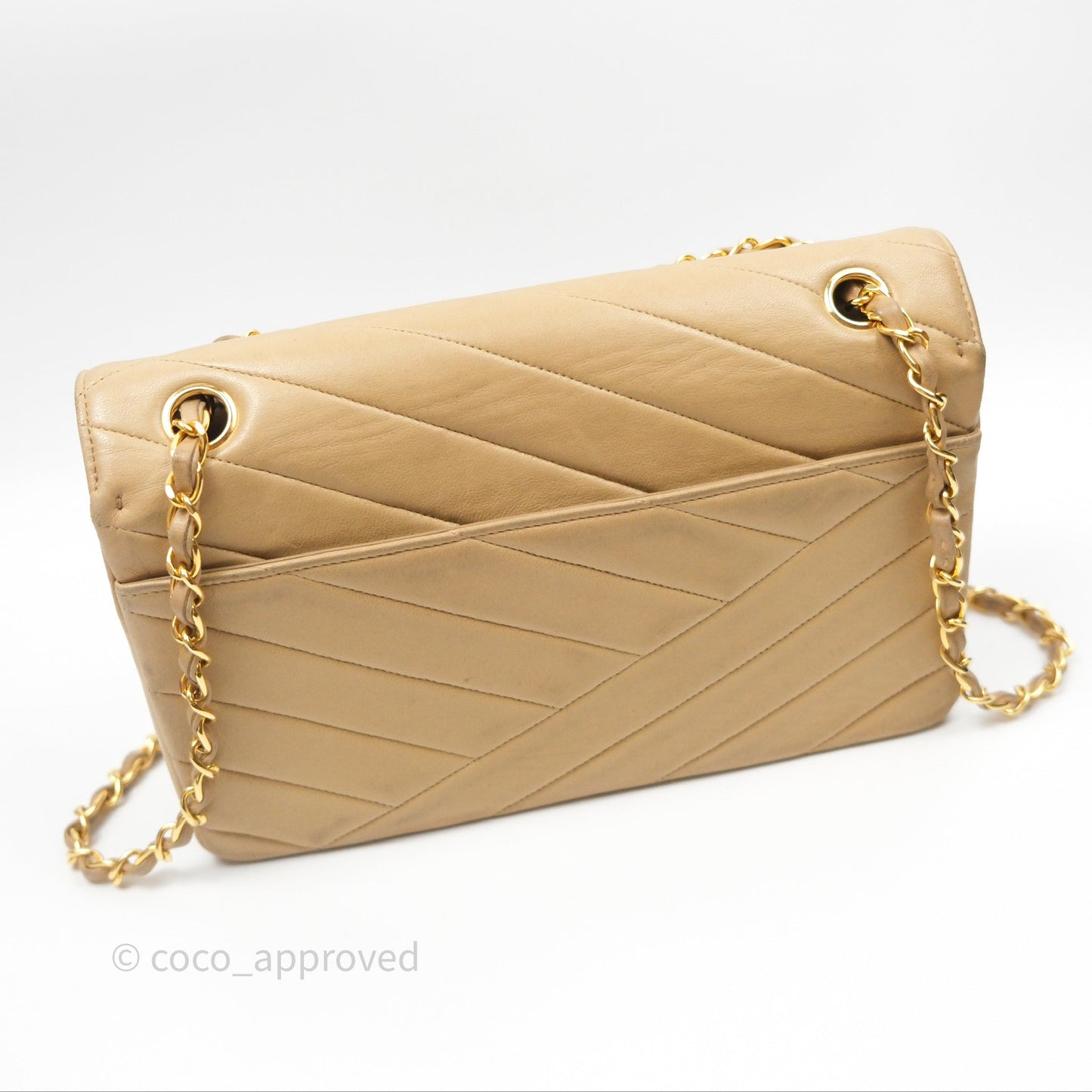 Chanel Vintage Medium Flap Chevron Beige Lambskin 24K Gold Hardware