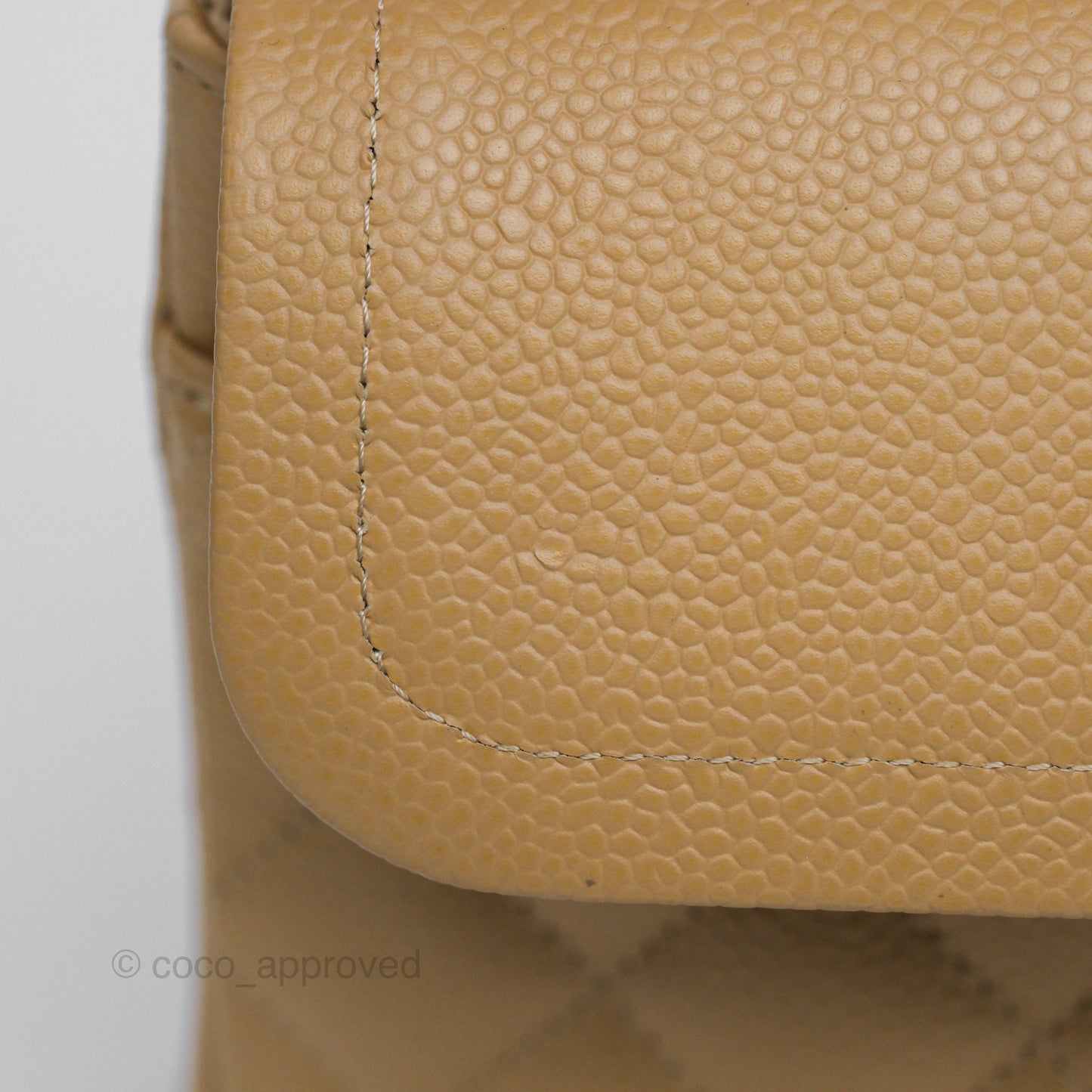 Chanel M/L Medium Classic Flap Quilted Beige Caviar Gold Hardware