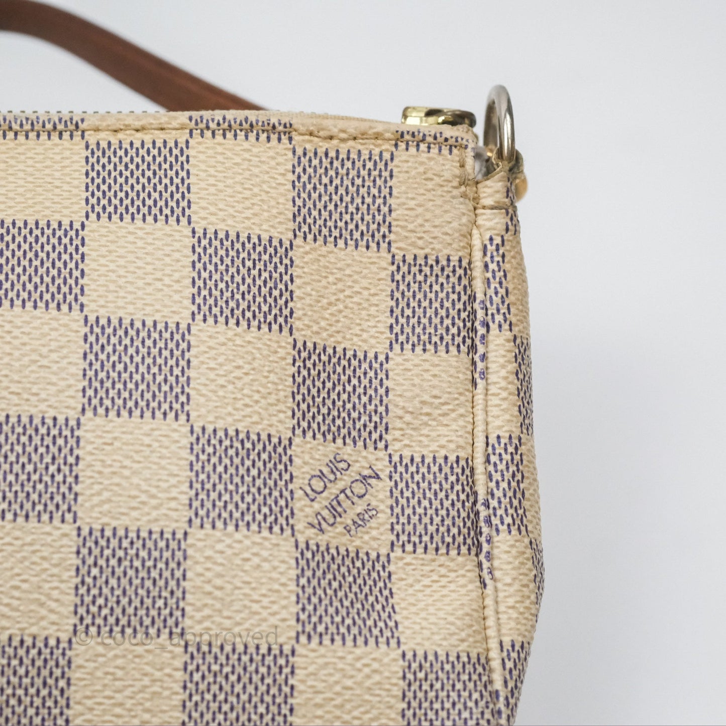 Louis Vuitton Damier Azur Pochette