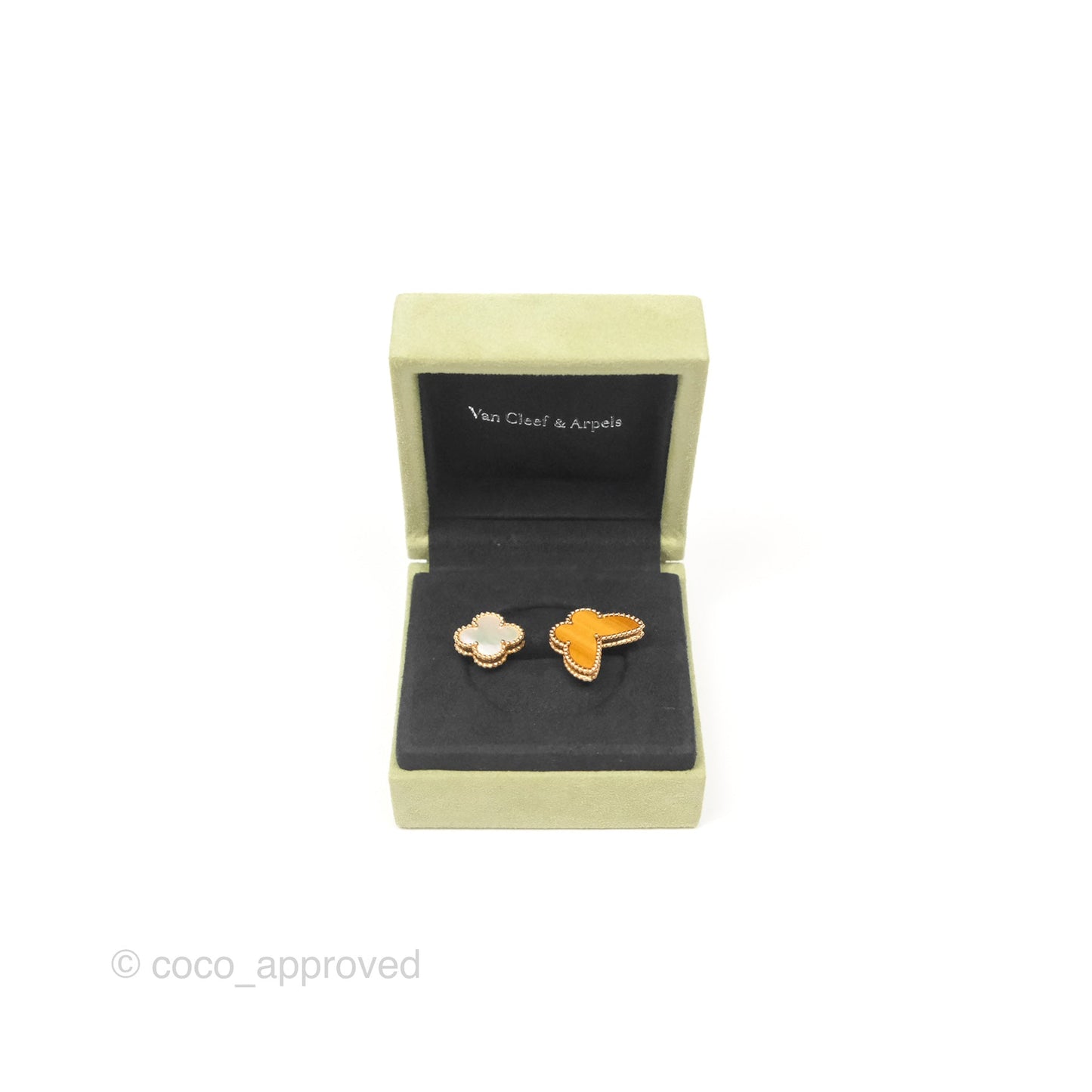 Van Cleef & Arpels Lucky Alhambra Between the Finger Ring White Mother-of-pearl Yellow Gold