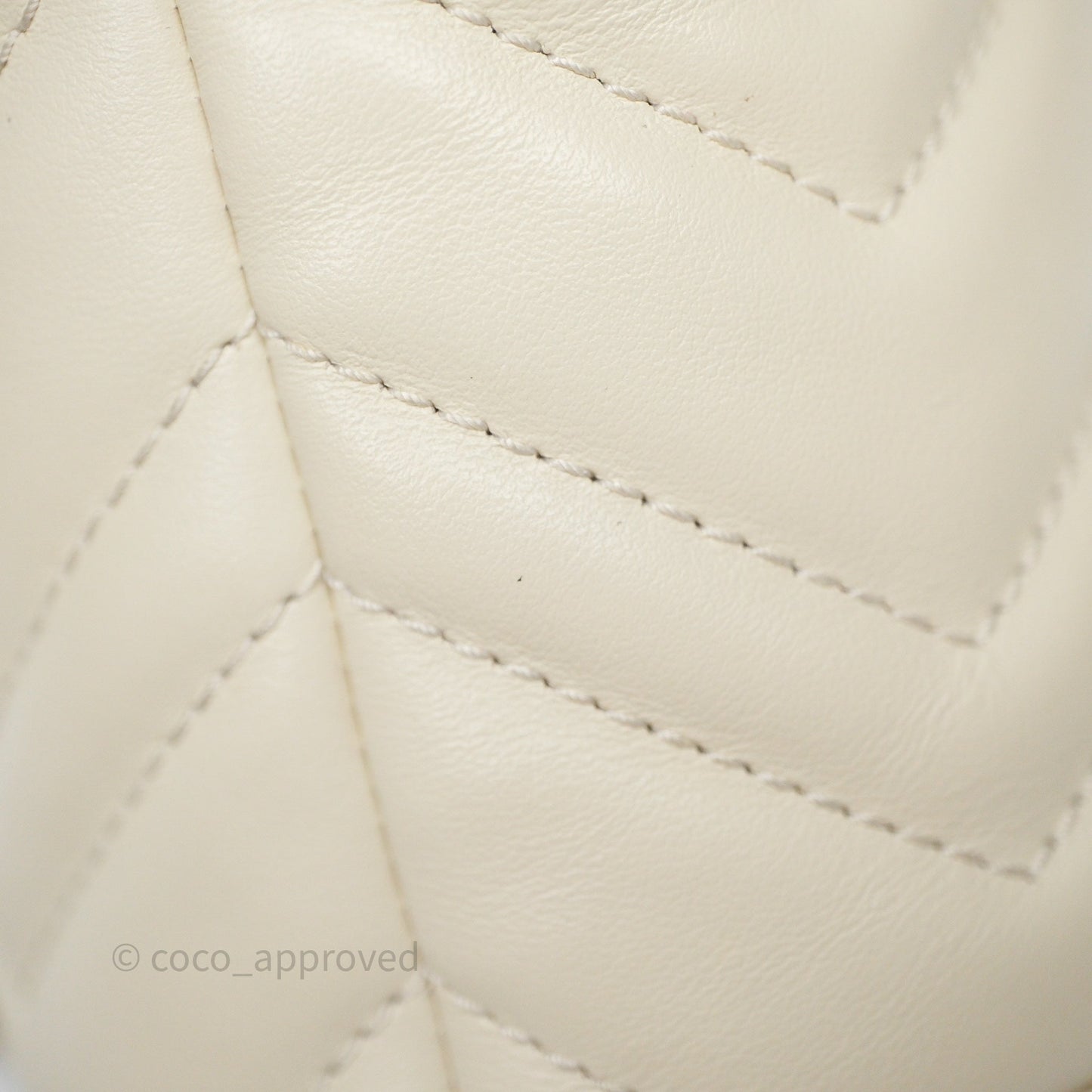 Gucci GG Marmont Mini Bucket Bag Ivory Leather