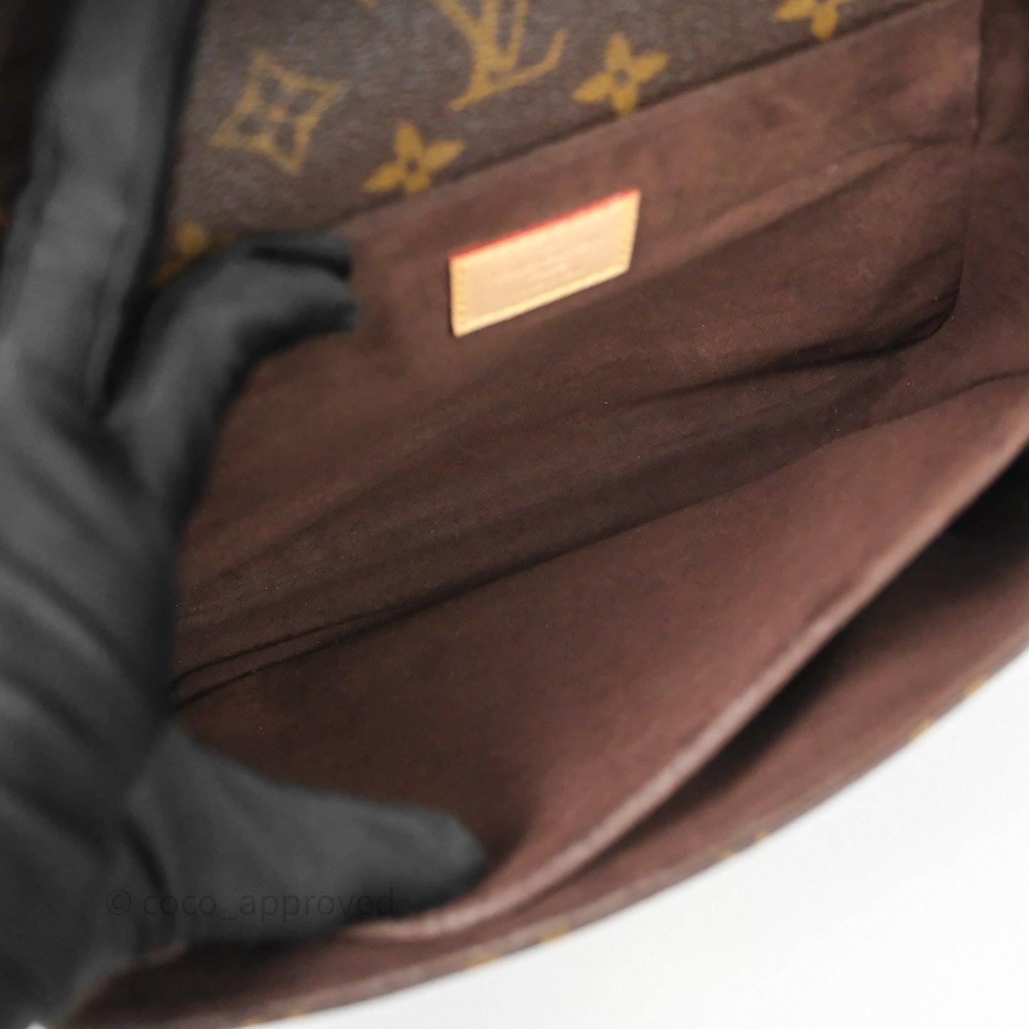 Louis Vuitton Pochette Metis Monogram