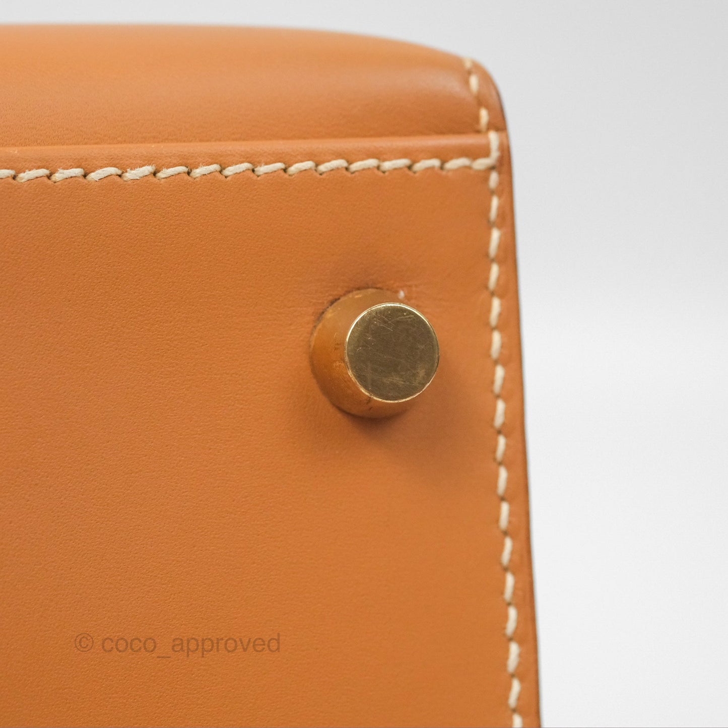 Hermès Vintage Kelly 28 Sellier Gold Calf Gold Hardware