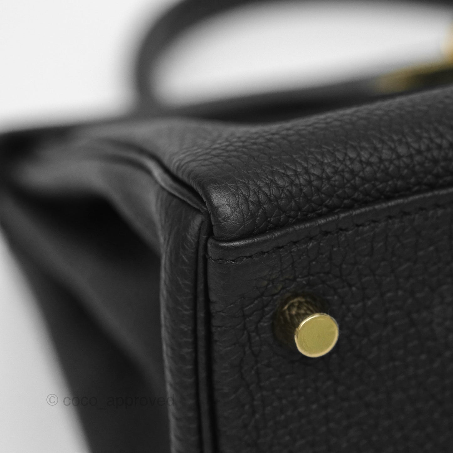 Hermès Kelly 28 Retourne Noir Black 89 Clemence Gold Hardware