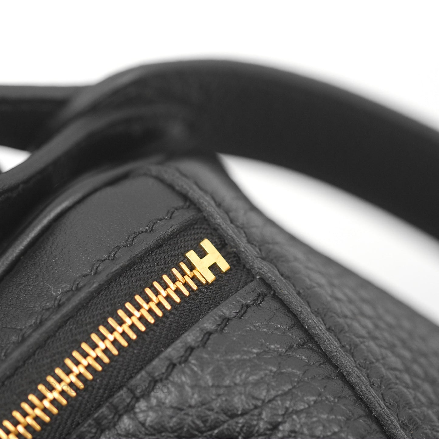 Hermès Lindy 26 Black Clemence Gold Hardware
