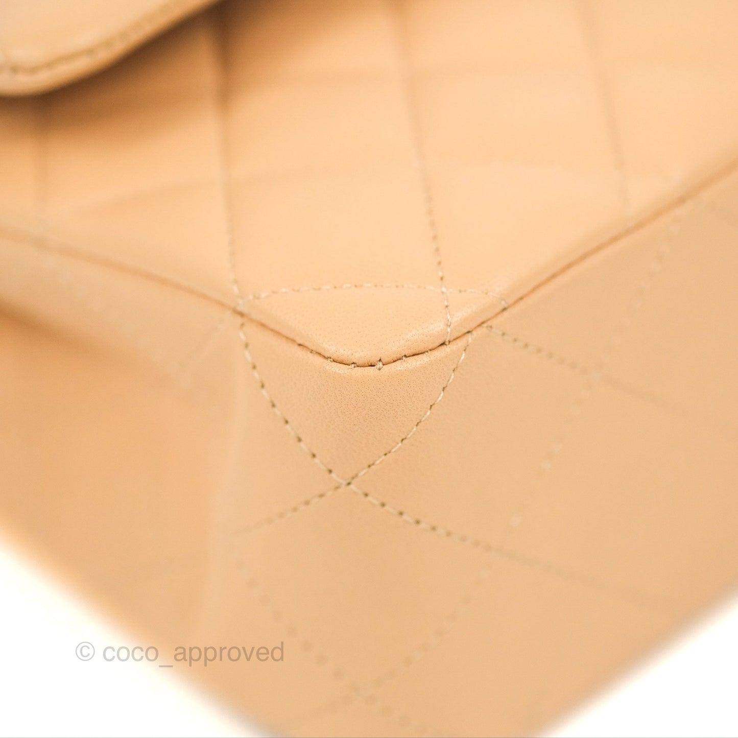 Chanel Classic M/L Medium Flap Quilted Beige Lambskin Gold Hardware
