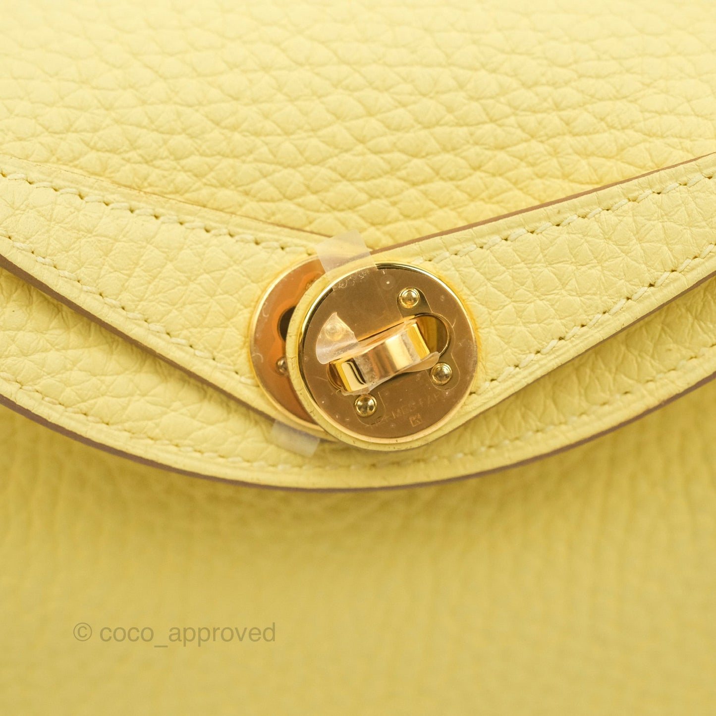 Hermès Mini Lindy 20 Taurillon Jaune Poussin Clemence Gold Hardware
