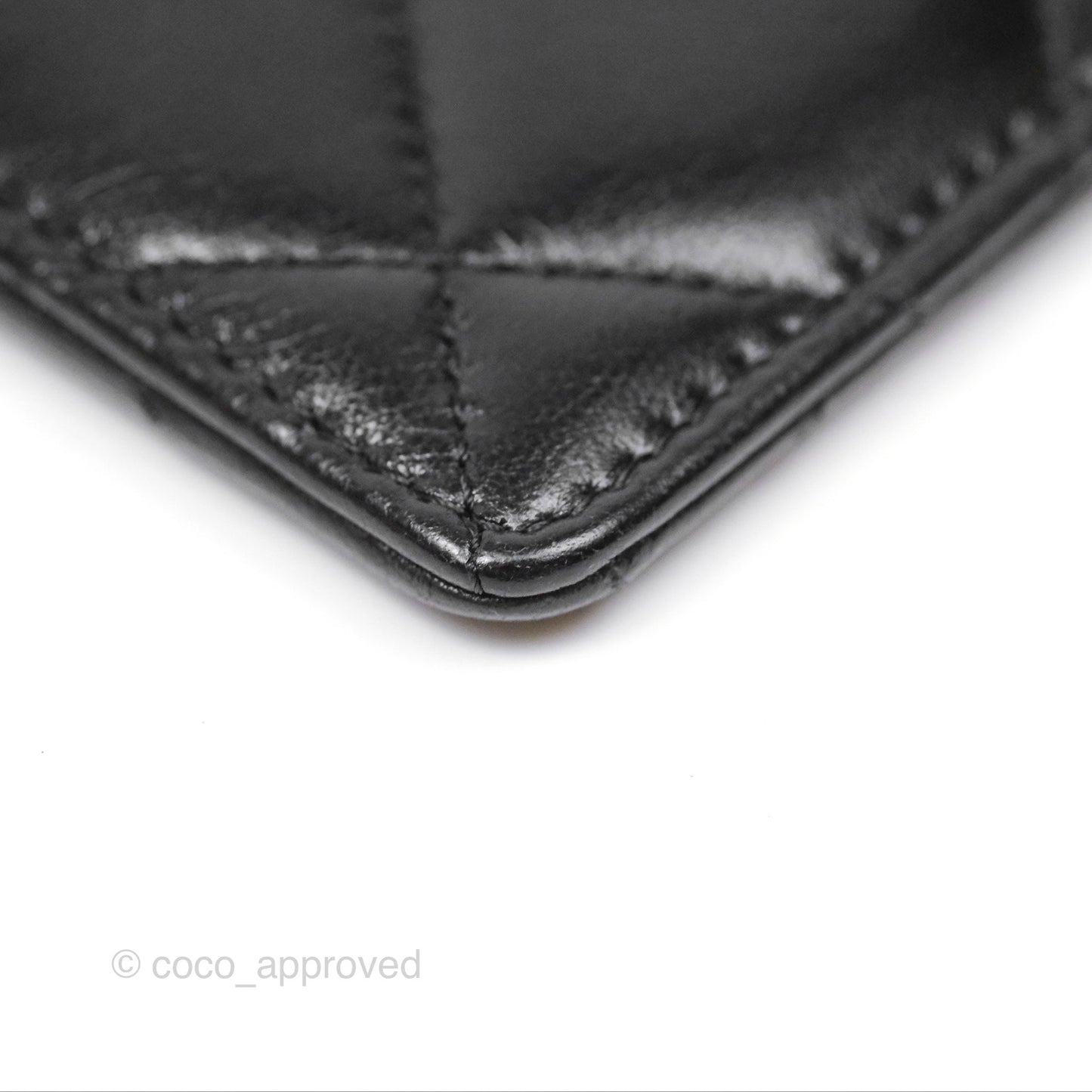 Chanel 19 Quilted Chain Card Holder Black Lambskin Mixed Hardware