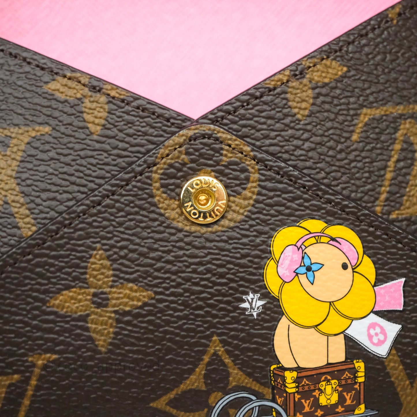 Louis Vuitton 2023 Christmas Animation Kirigami Pochette 3-in-1 Monogram Canvas