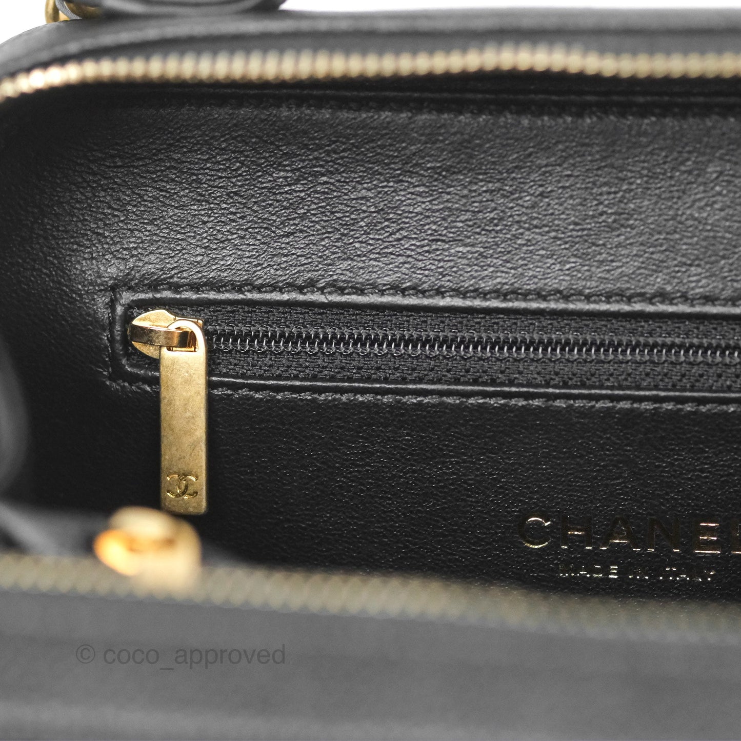 Chanel Quilted Medium CC Filigree Vanity Case Black Caviar Aged Gold Hardware