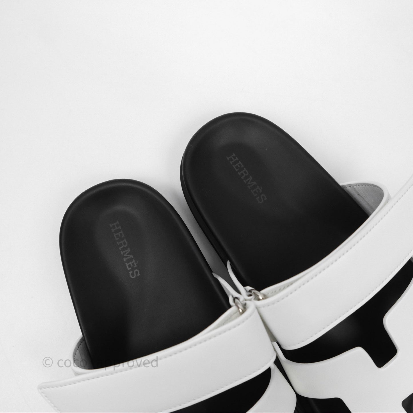 Hermès Chypre Sandal Calfskin Black/White Size 36