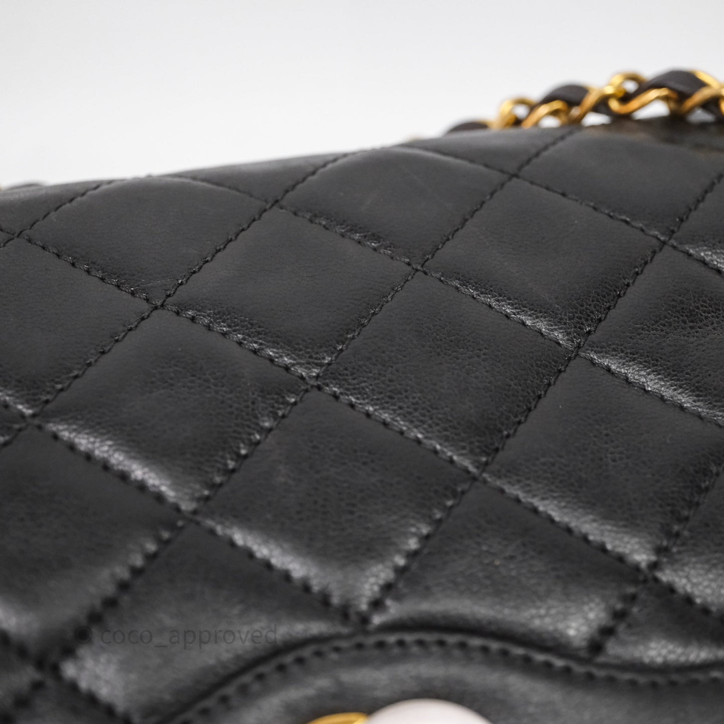 Chanel Quilted Vintage Flap Bag Lambskin Black 24K Gold Hardware