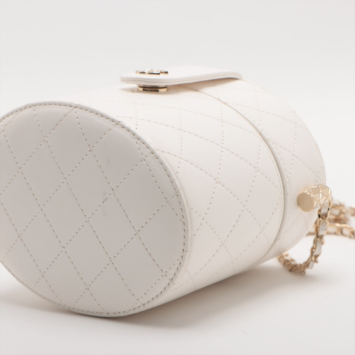 Chanel Matrasse  Chain Shoulder Bag Vanity White G  31st
