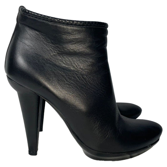 Luxury Bottega Veneta Ankle Boots in Black Leather