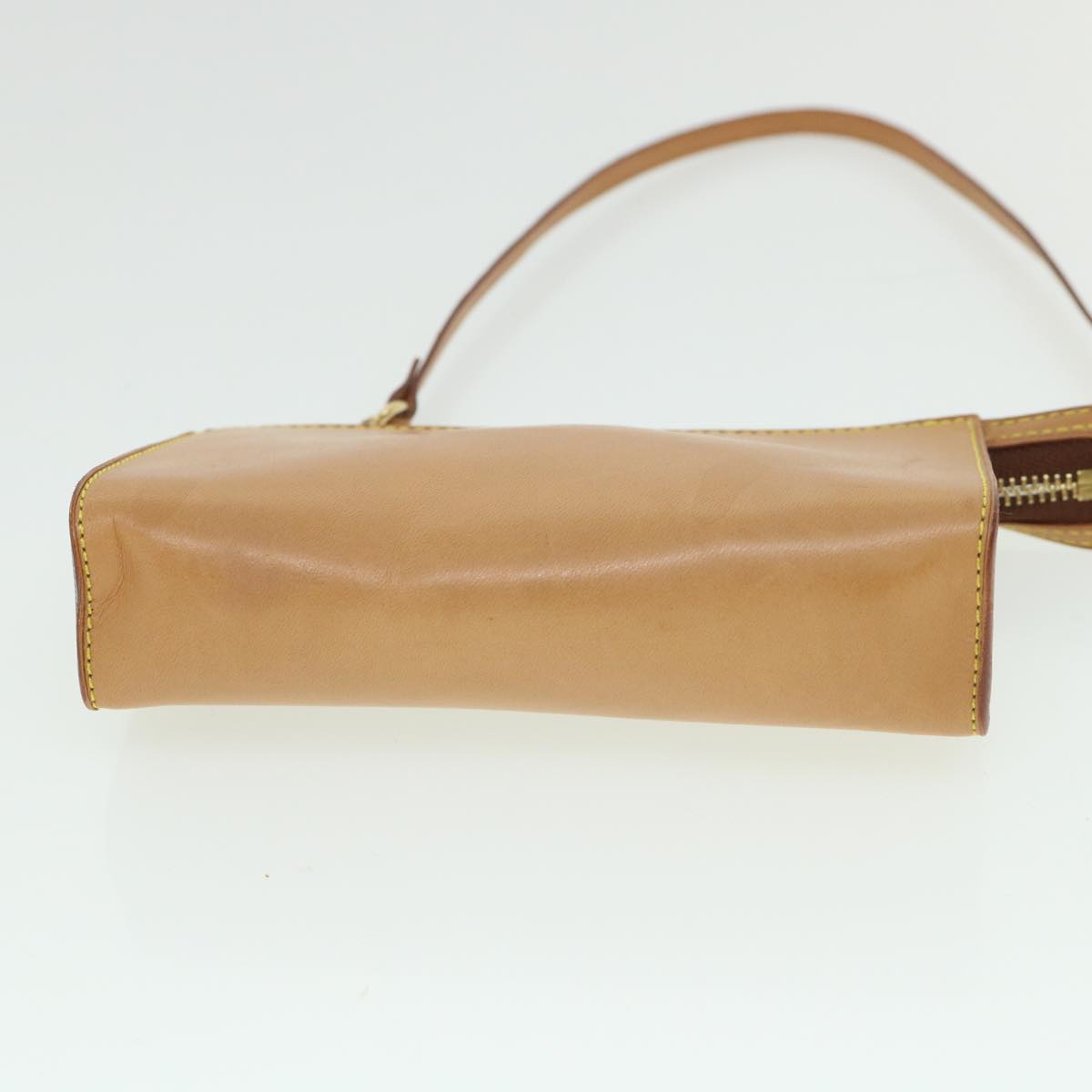 Louis Vuitton Pochette  Leather Clutch Bag ()