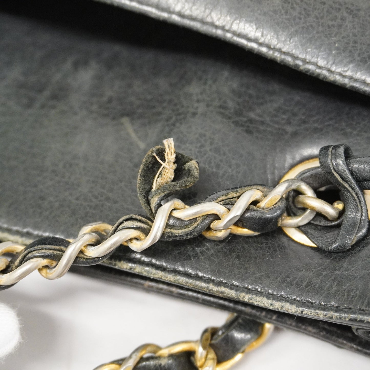 CHANEL  Matelasse Chain Shoulder Women's Leather Shoulder Bag Black