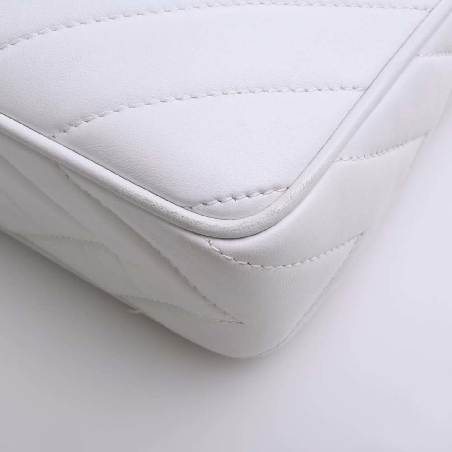Luxury Chanel Leather Coco Mark Chain Shoulder Bag White Ladies