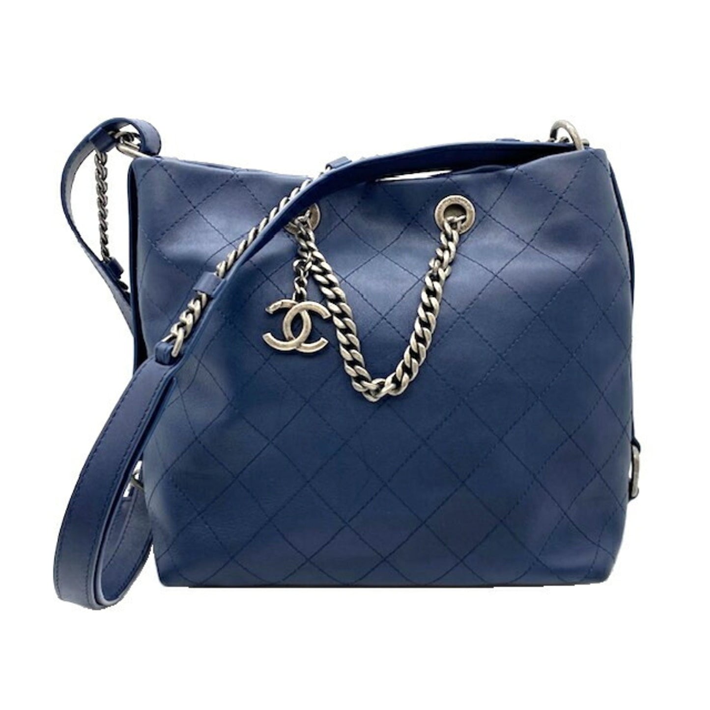 Luxury Chanel Chain Shoulder Bag Leather Navy Pouch